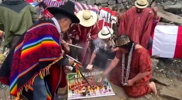 婷婷被公交车猛地进出视频